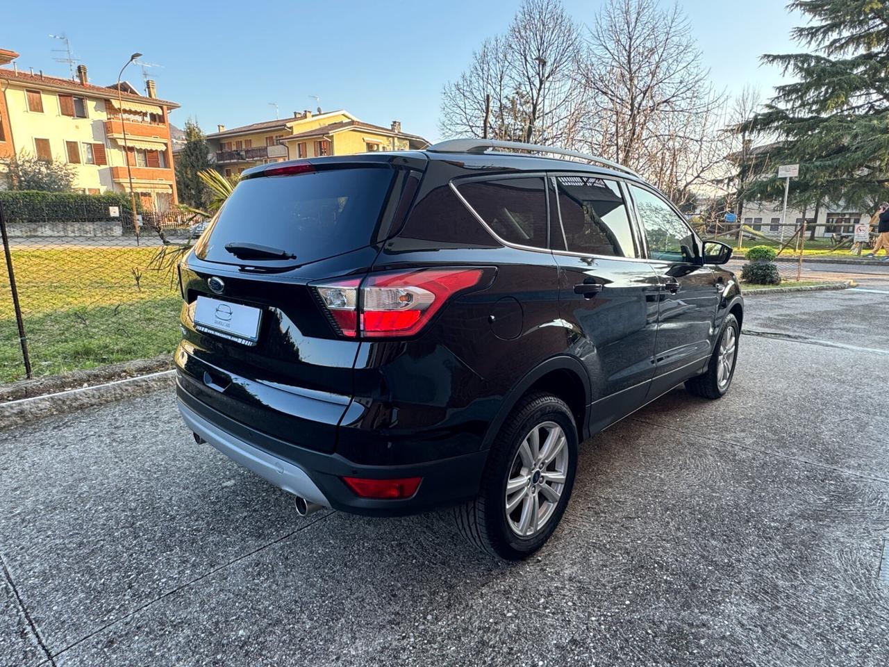 Ford Kuga 2.0 TDCI 120 CV S&S 2WD Powershift Busin