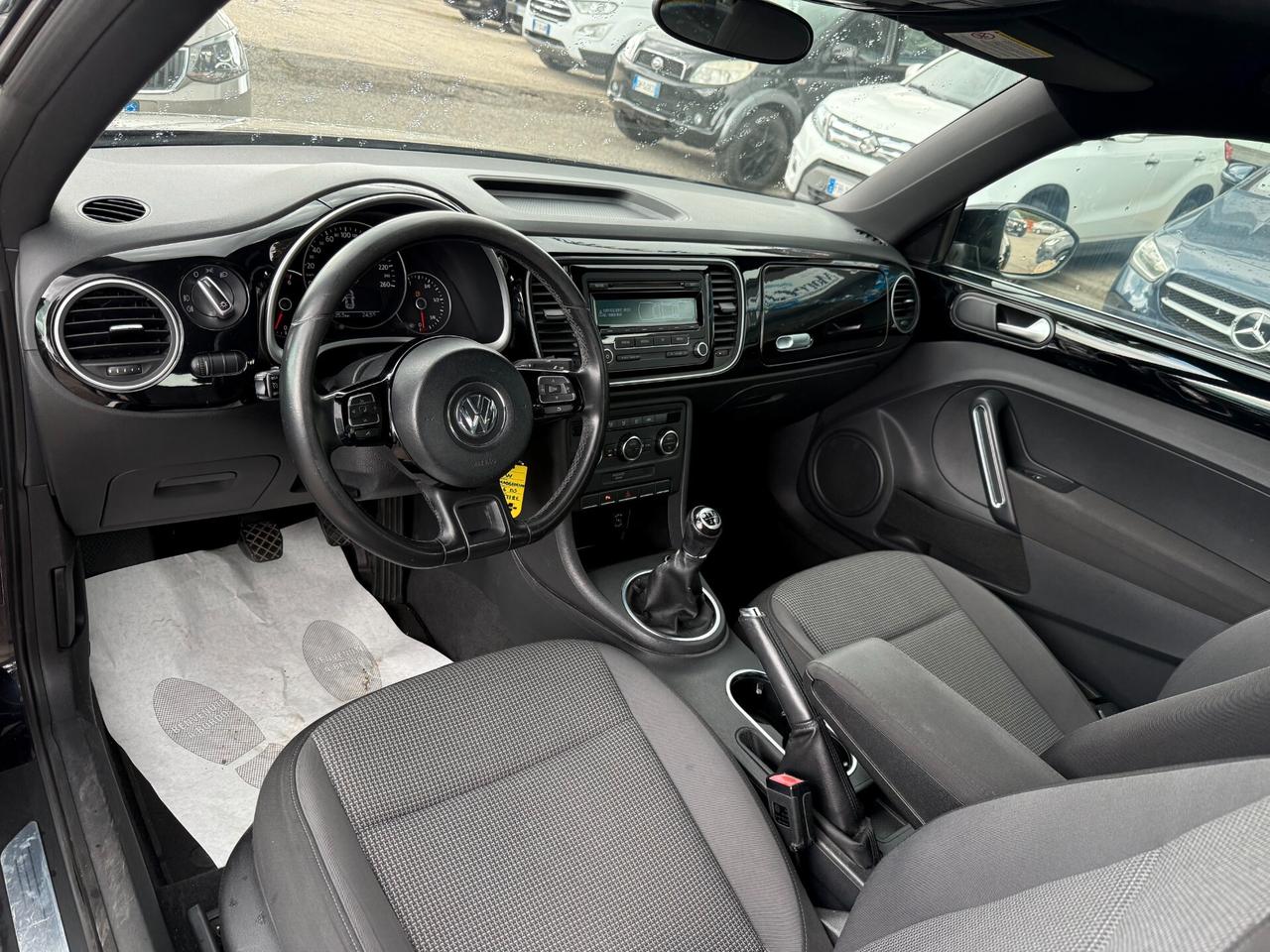 "UNA CHICC " Volkswagen Maggiolino 1.6 TDI