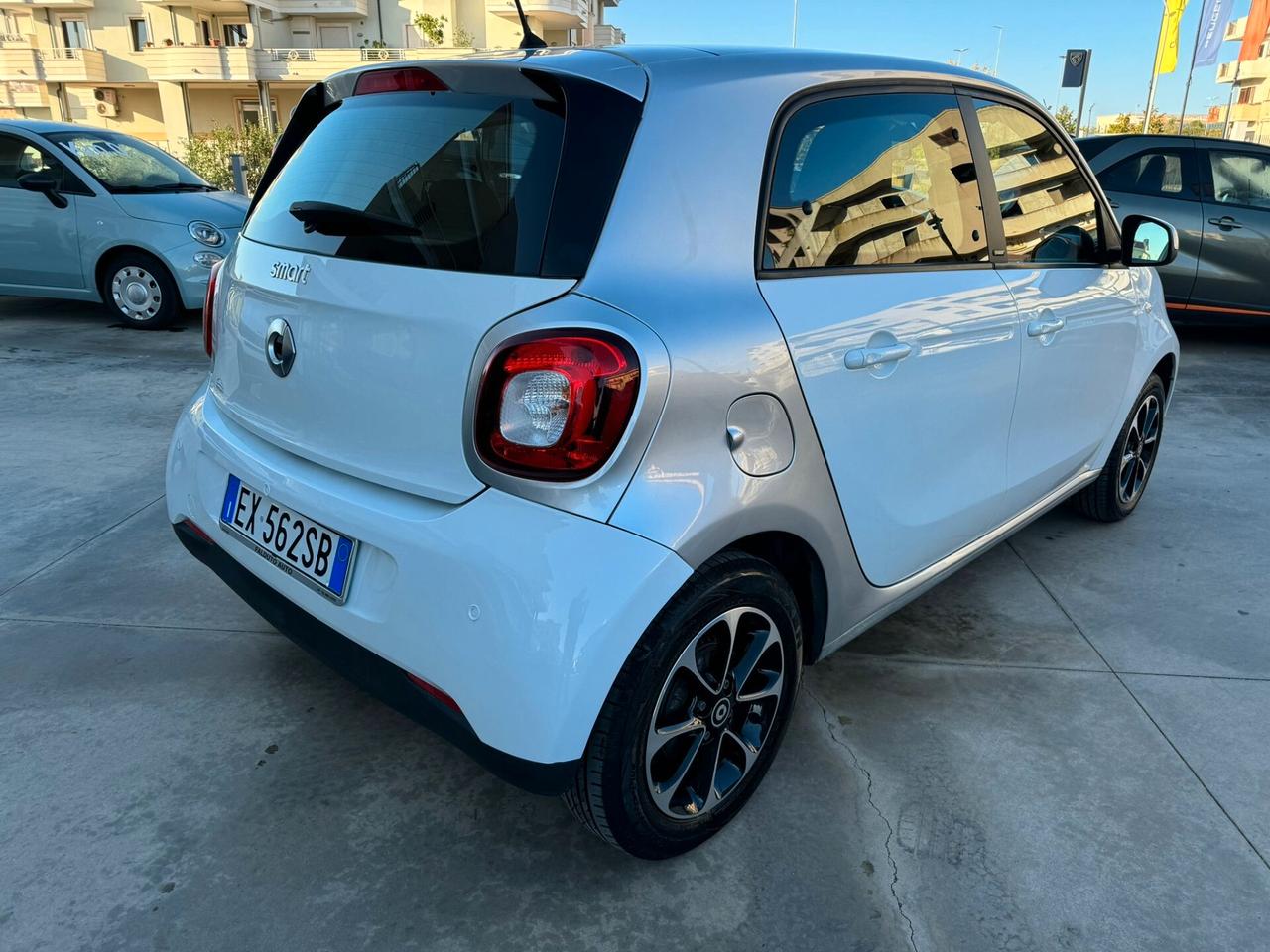 SMART FORFOUR