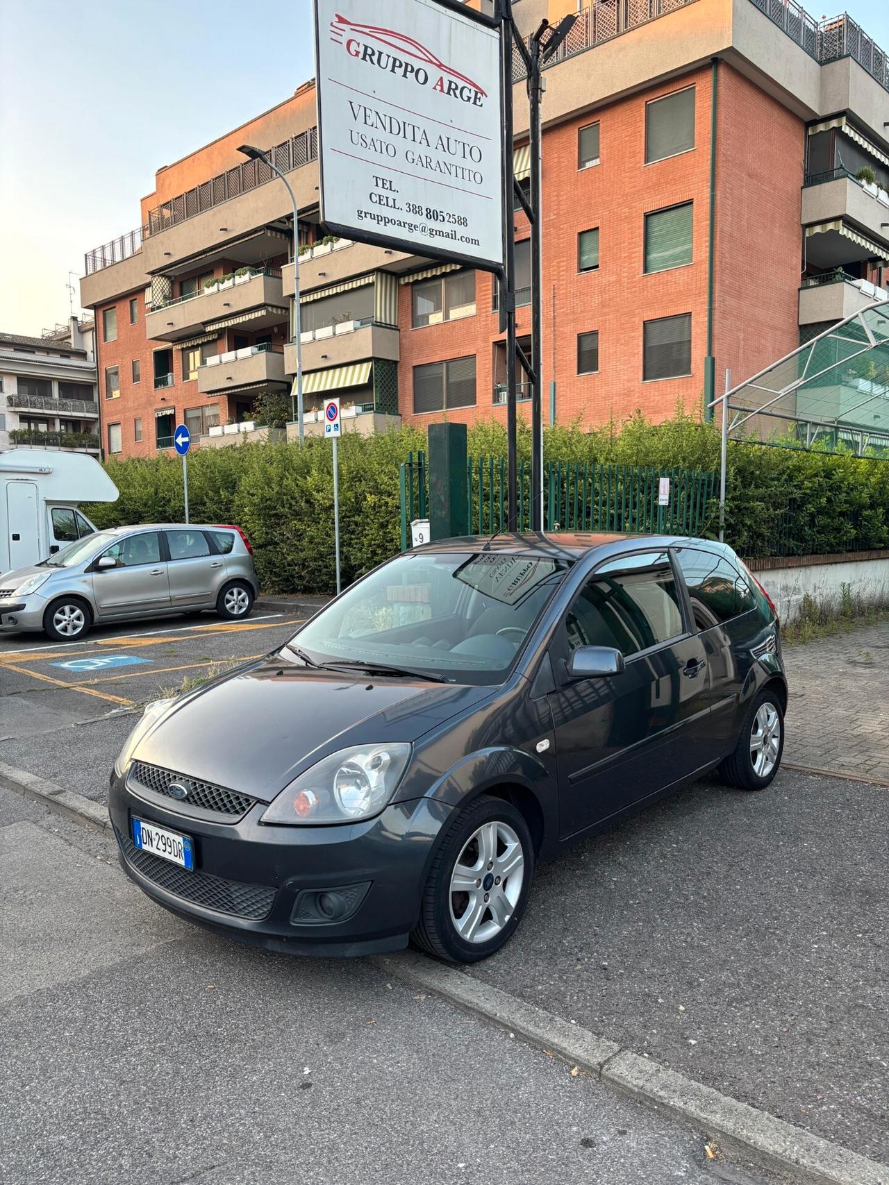 Ford Fiesta 1.2 16V 3p. Ghia