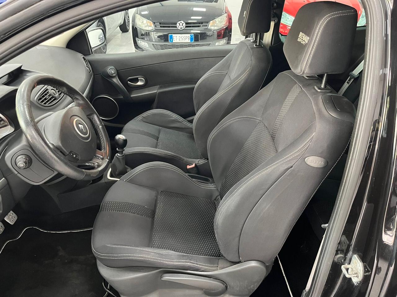Renault Clio 3p 2.0 16v RS 200cv