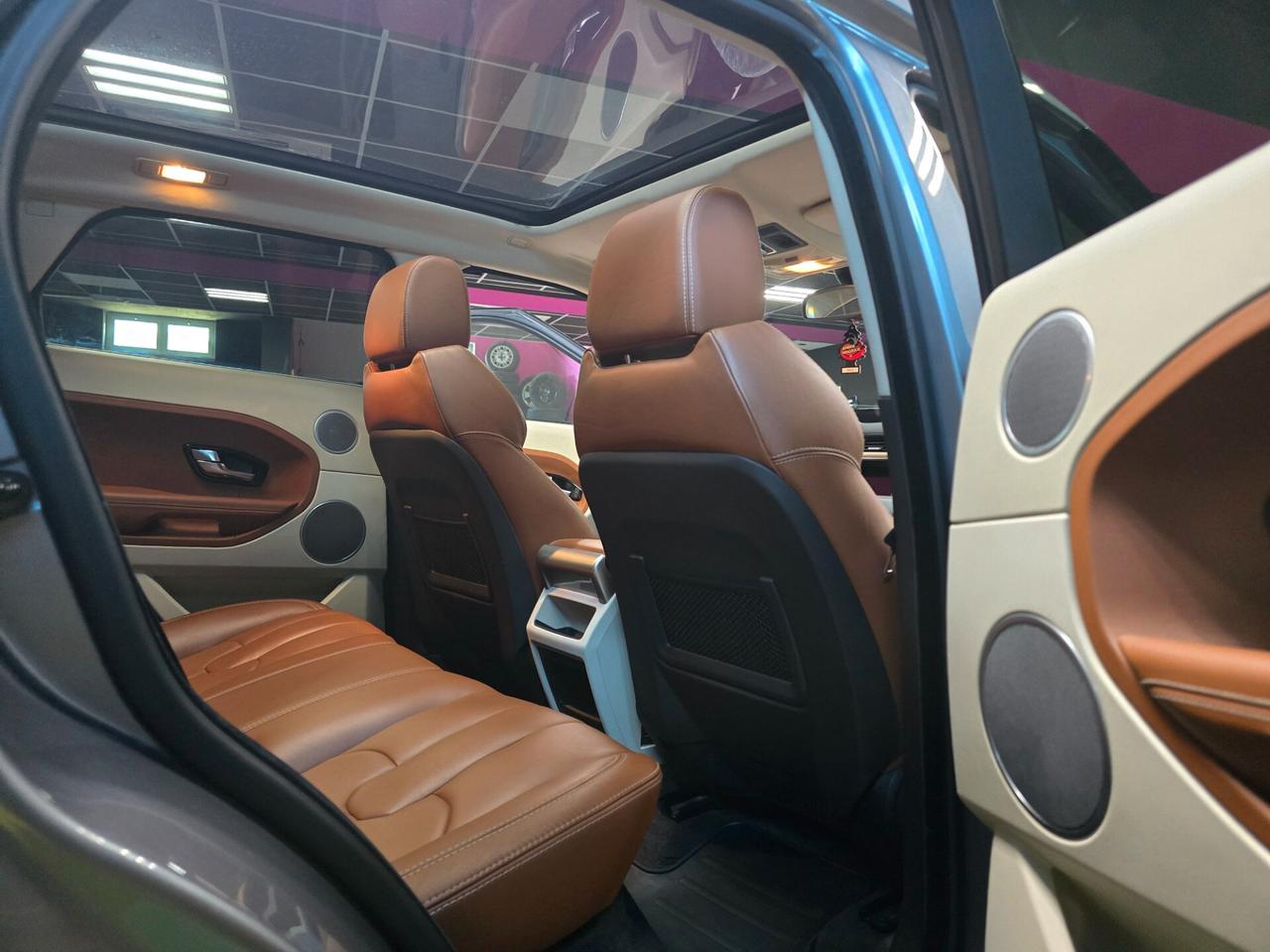 Land Rover Range Evoque 2.2 TD4 5p. Prestige