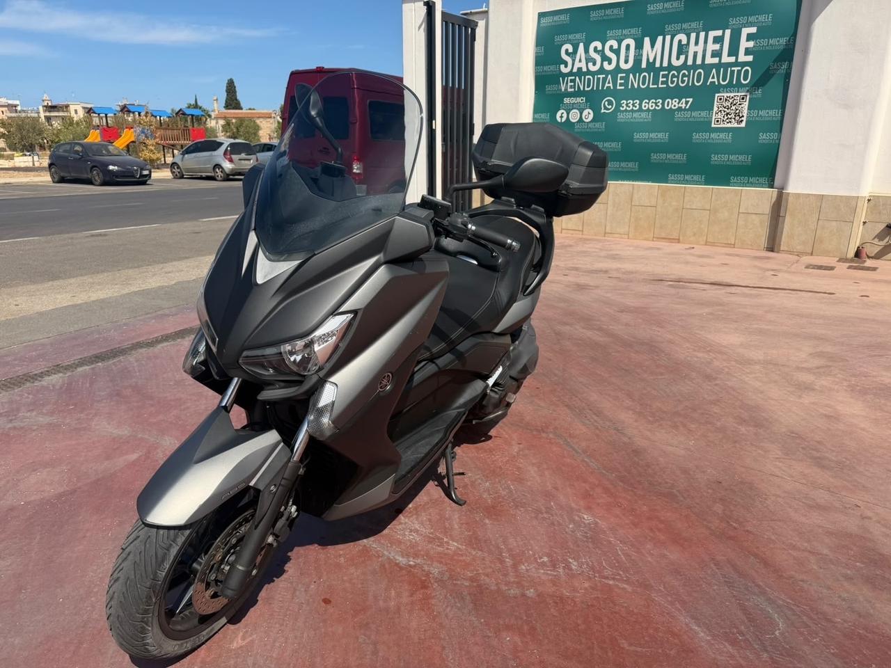 Yamaha X-Max 400