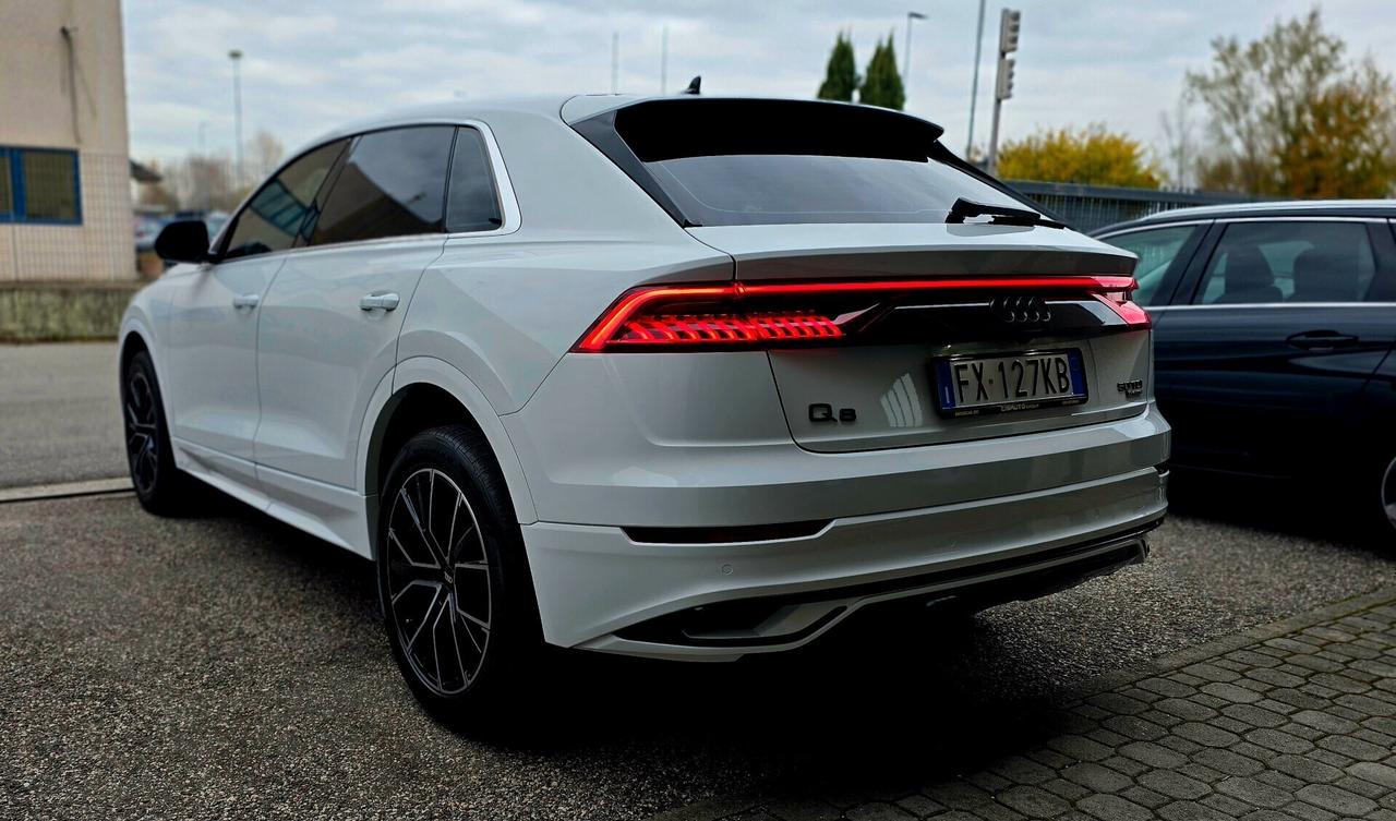 Audi Q8 50 TDI 286 CV quattro tiptronic Sport IVA ESPOSTA