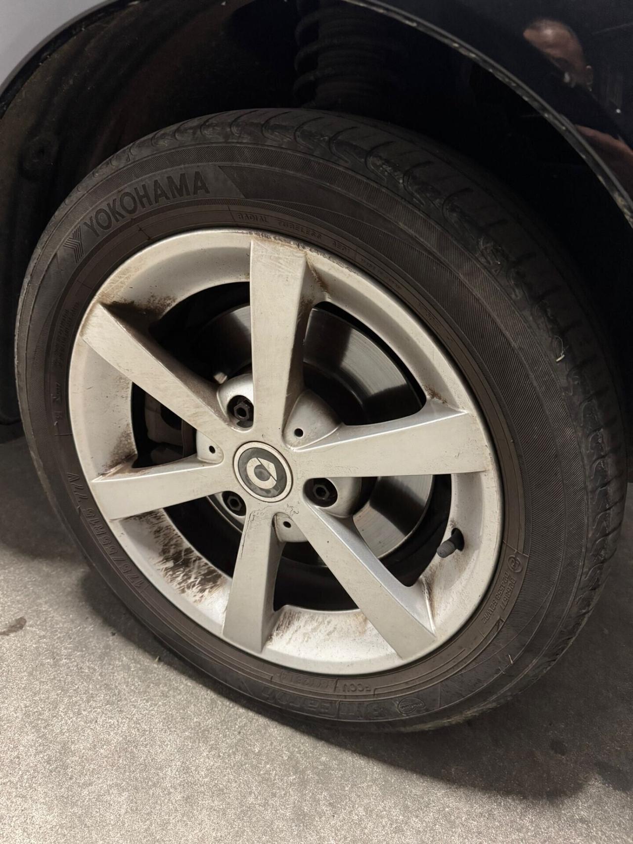 Smart ForTwo 1000 52 kW motore revisionato e 12 mesi di garanzia