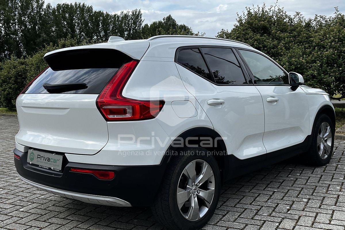 VOLVO XC40 D4 AWD Geartronic Momentum