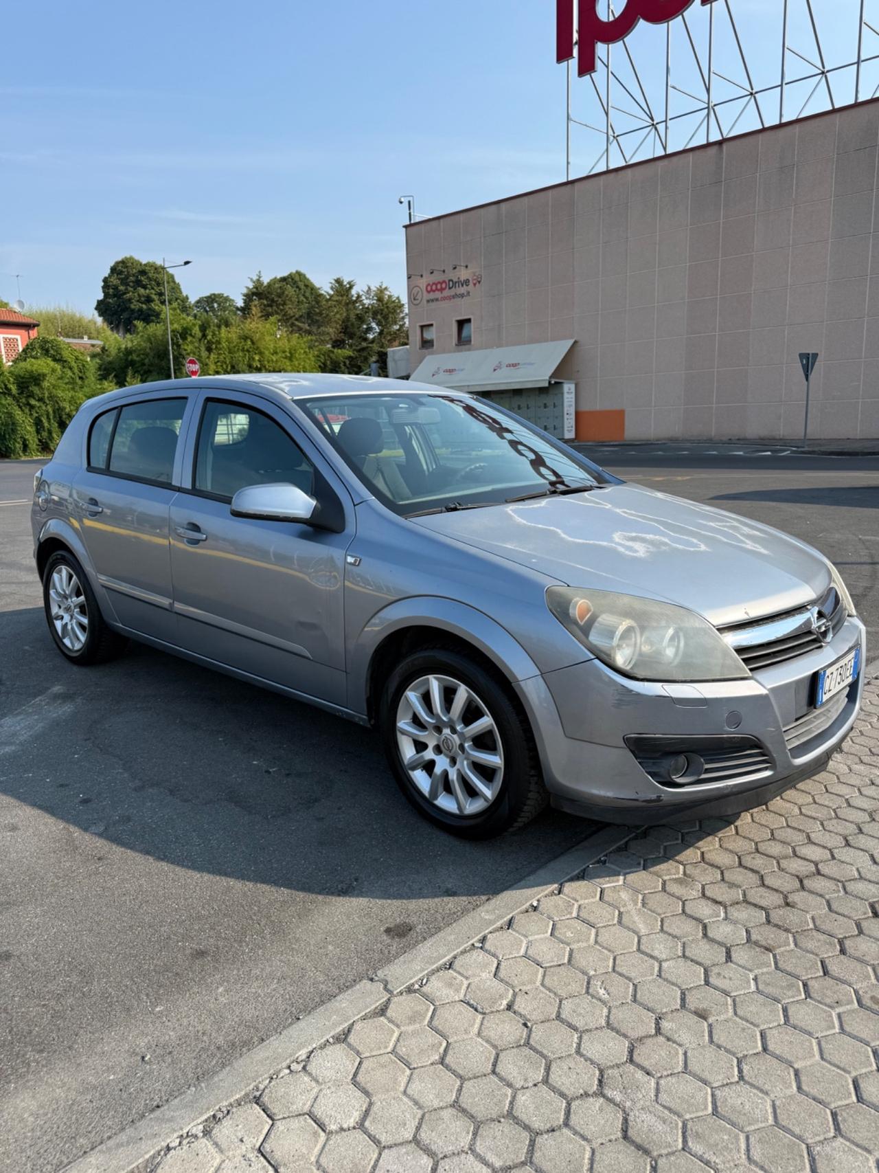Opel Astra 1.3 CDTI 5 porte Club
