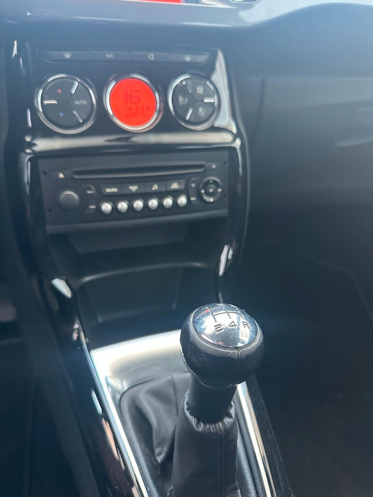 Citroen C3 1.2 Benz, Euro 5B, Uni propr, si neopa, pari al nuovo