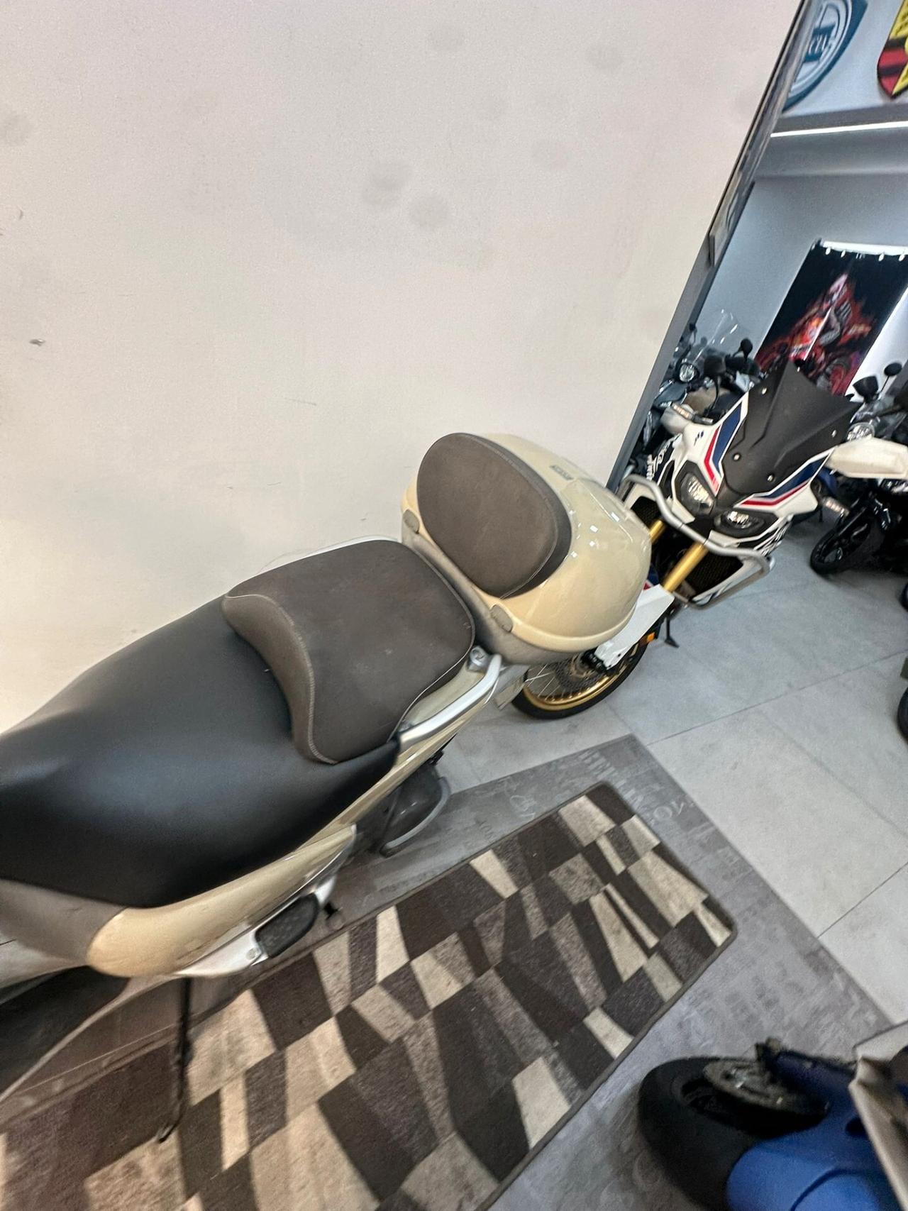 Aprilia Scarabeo 500
