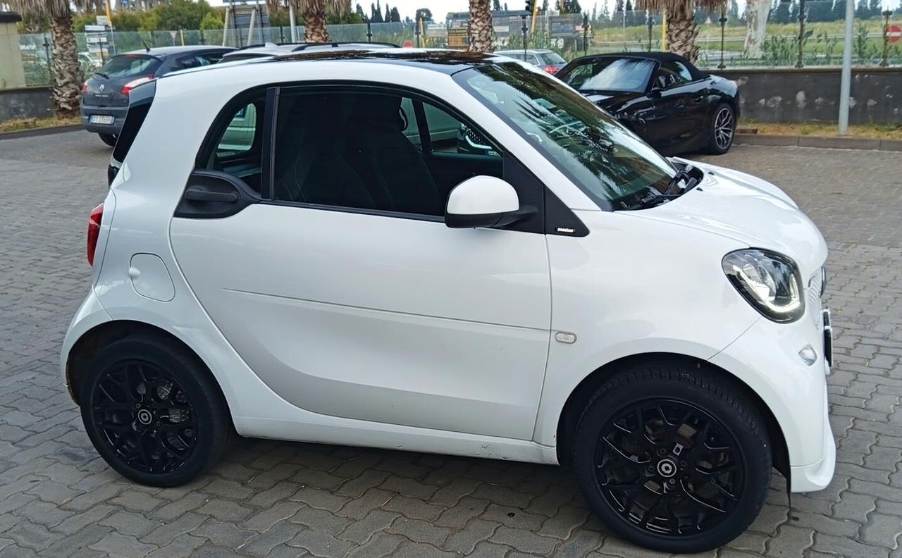 Smart ForTwo 70 1.0 twinamic Passion Tetto-Navi-Camera-R16"-Block Shaft