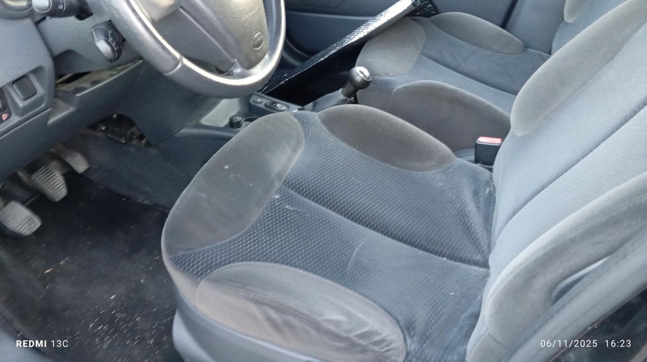 Citroen C3 1.4 Exclusive Style Techno Bi Energy G