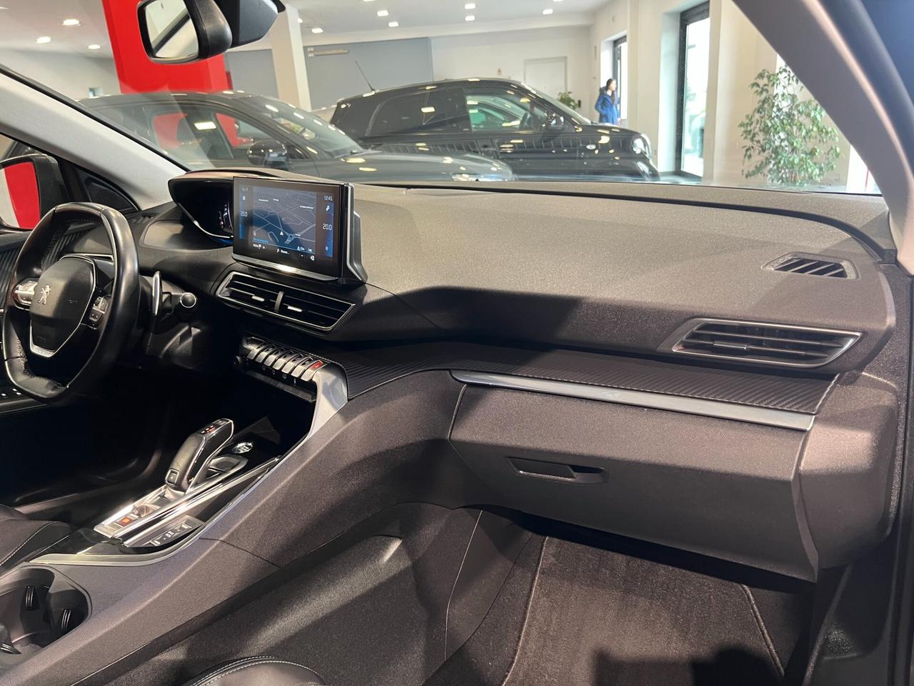 Peugeot 3008 BlueHDi 130 S&S EAT8 Allure