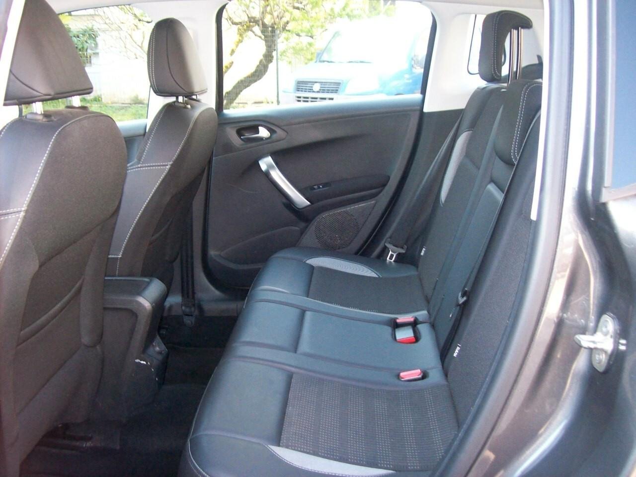 Peugeot 2008 1.5 BlueHDi 102 S&S Allure