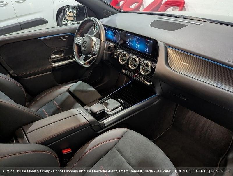 Mercedes-Benz GLA 200 D PREMIUM AUTOMATIC