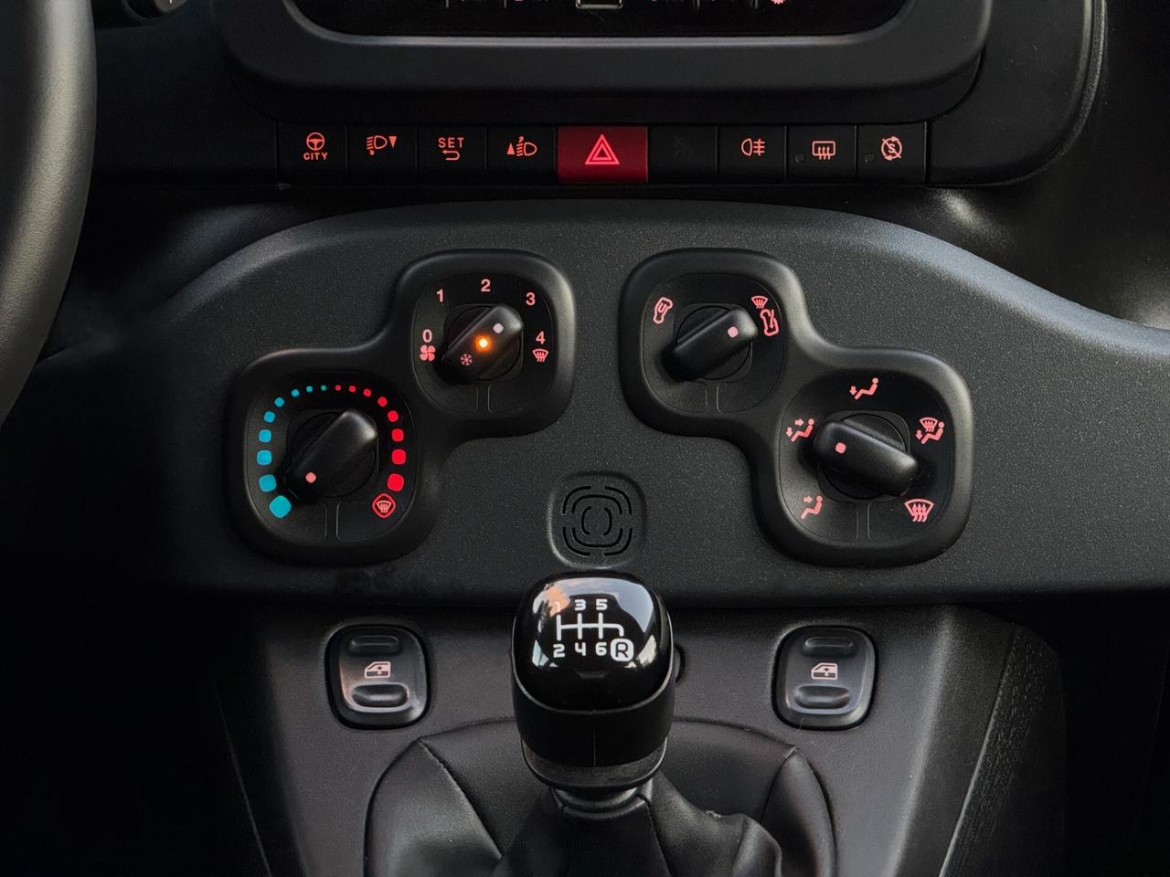 Fiat Panda 1.0 Firefly Hybrid S 70CV MY23