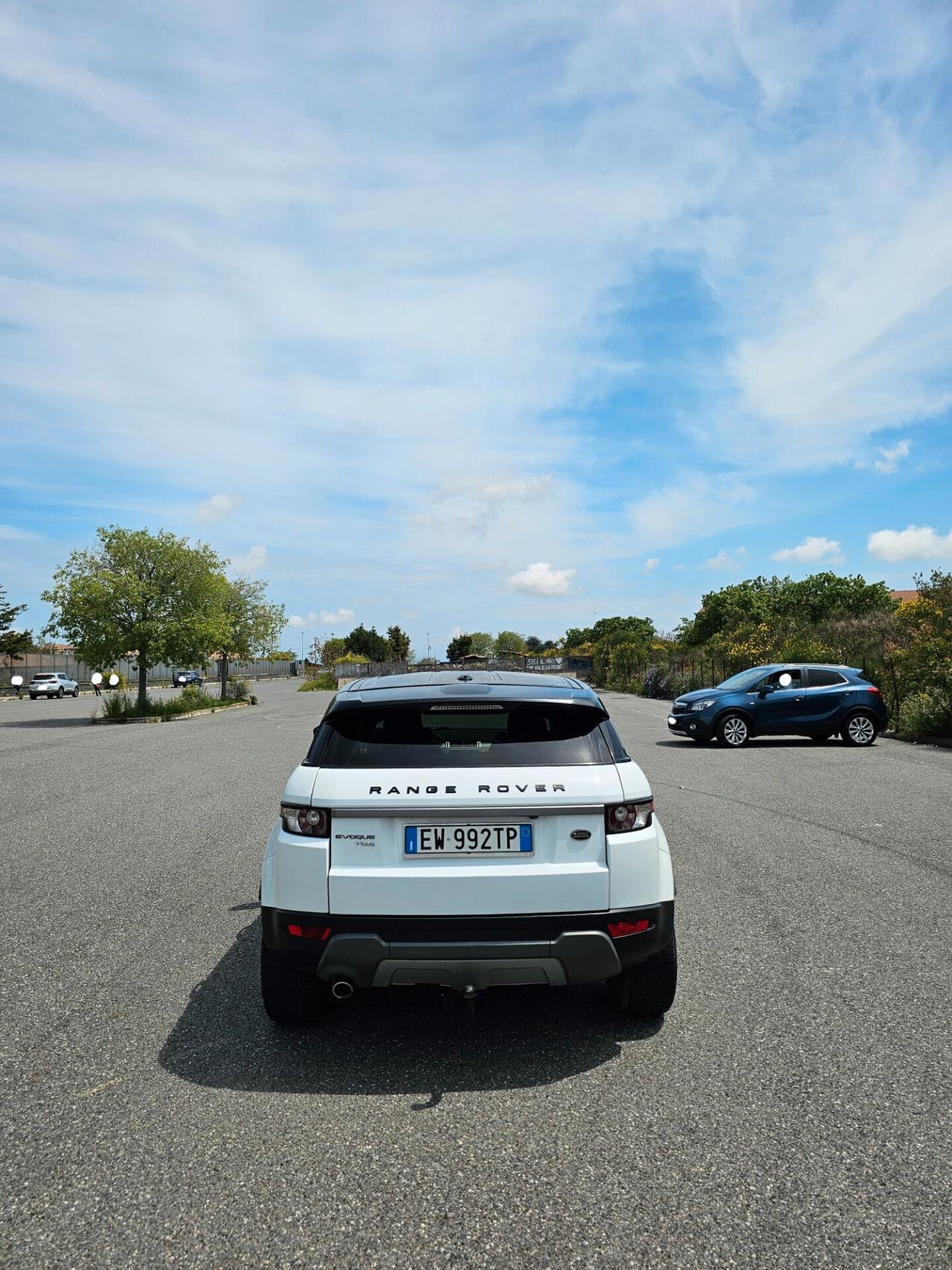 Land Rover Range Rover Evoque Prestige2.2 TD4 150cv gancio traino