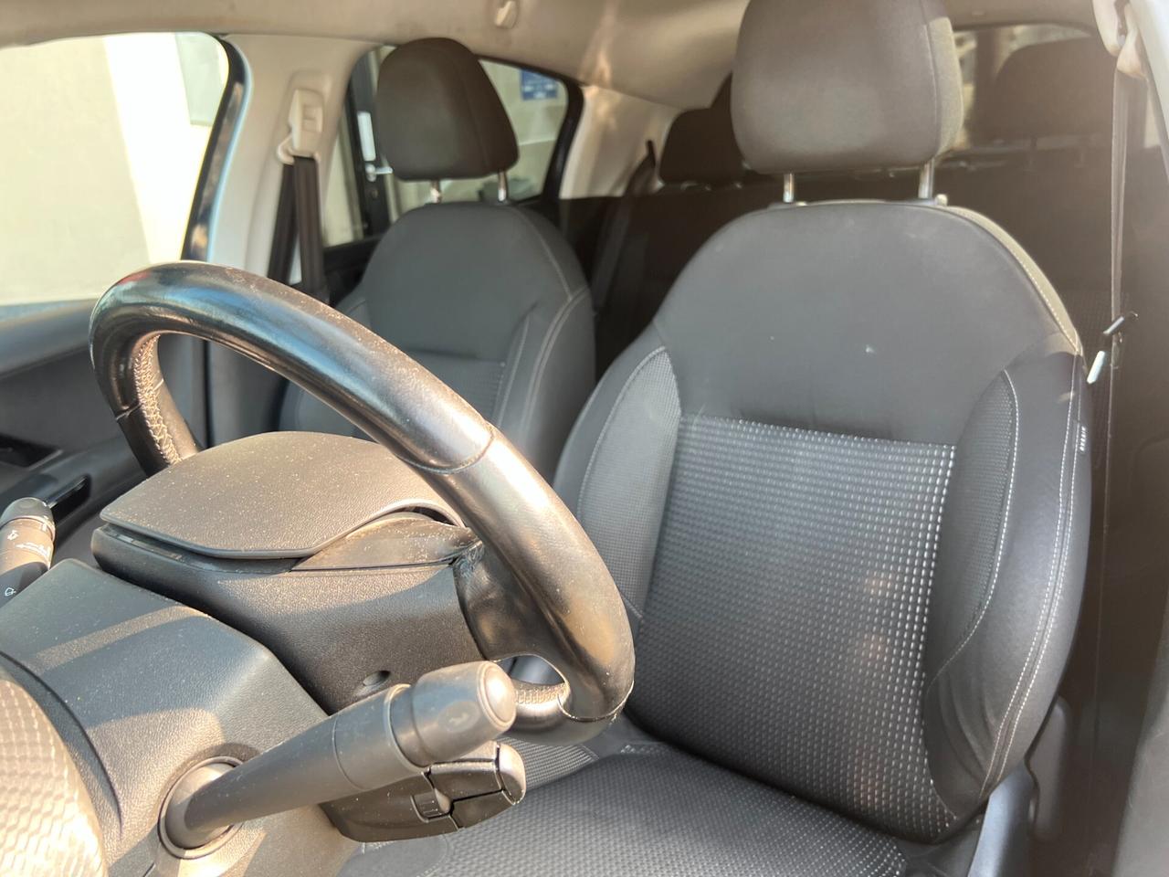 Peugeot 208 PureTech 82 5 porte Allure