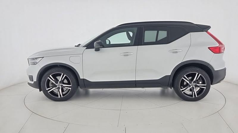 Volvo XC40 T5 Recharge Plug-in Hybrid R-design