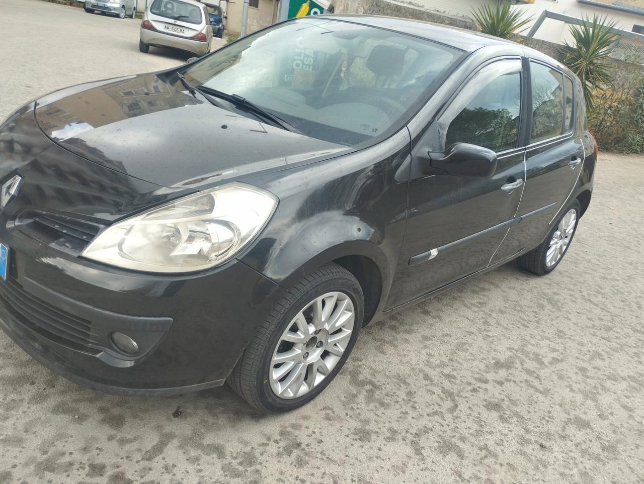 Renault Clio 1.2 16V 5 porte Confort