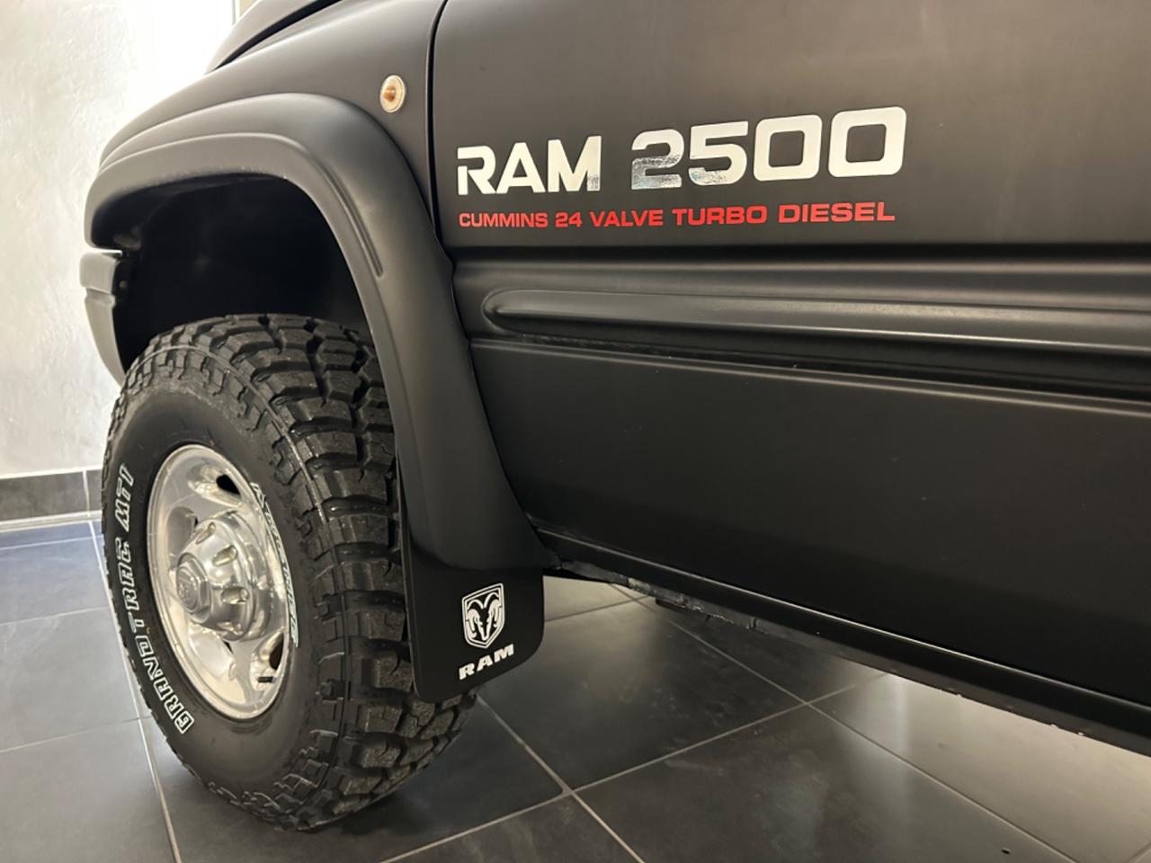 DODGE RAM 2500 5.9 CUMMINS TURBO DIESEL BIG FOOT