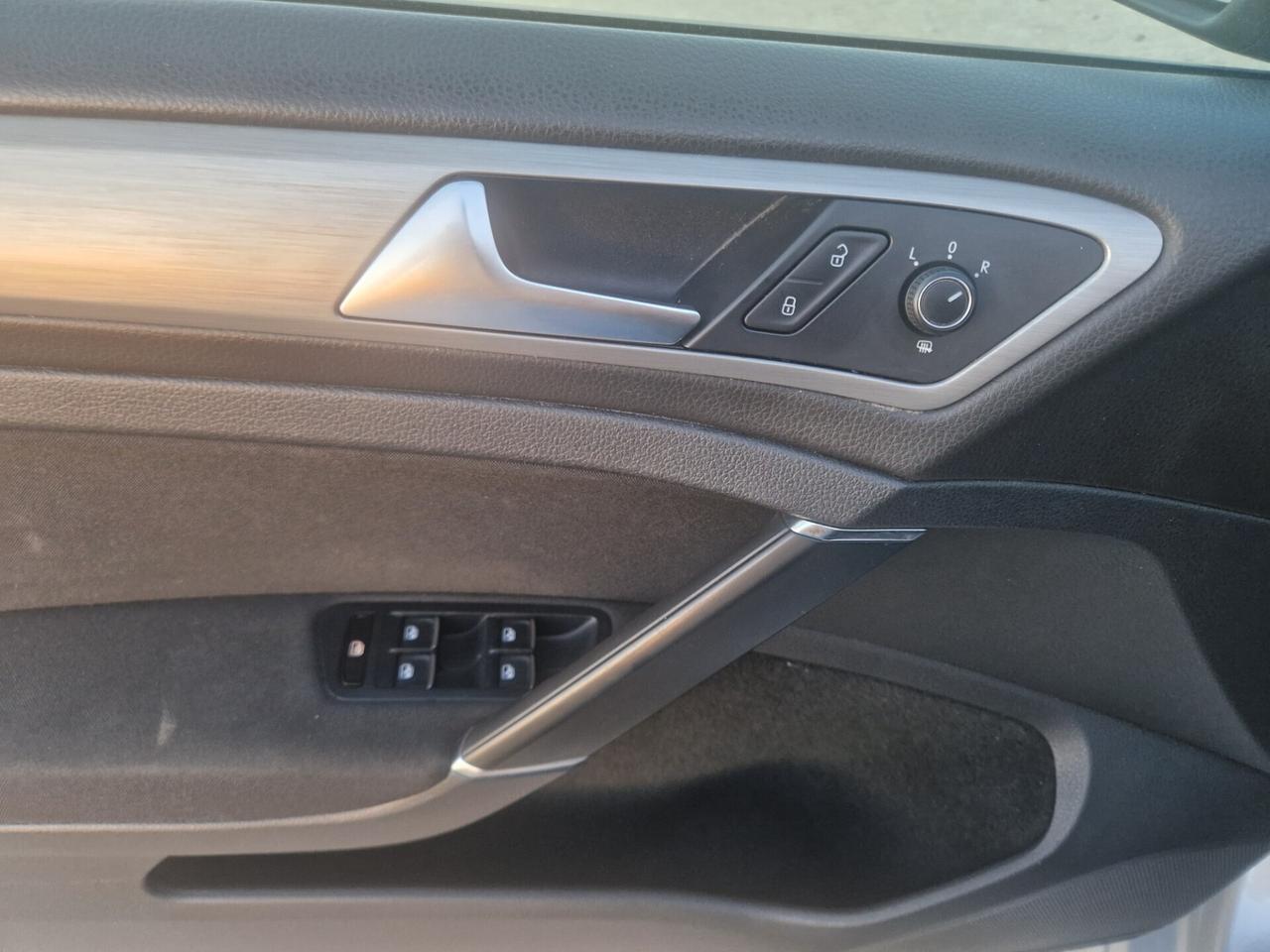 Volkswagen Golf 1.6 TDI Automatica - 2014