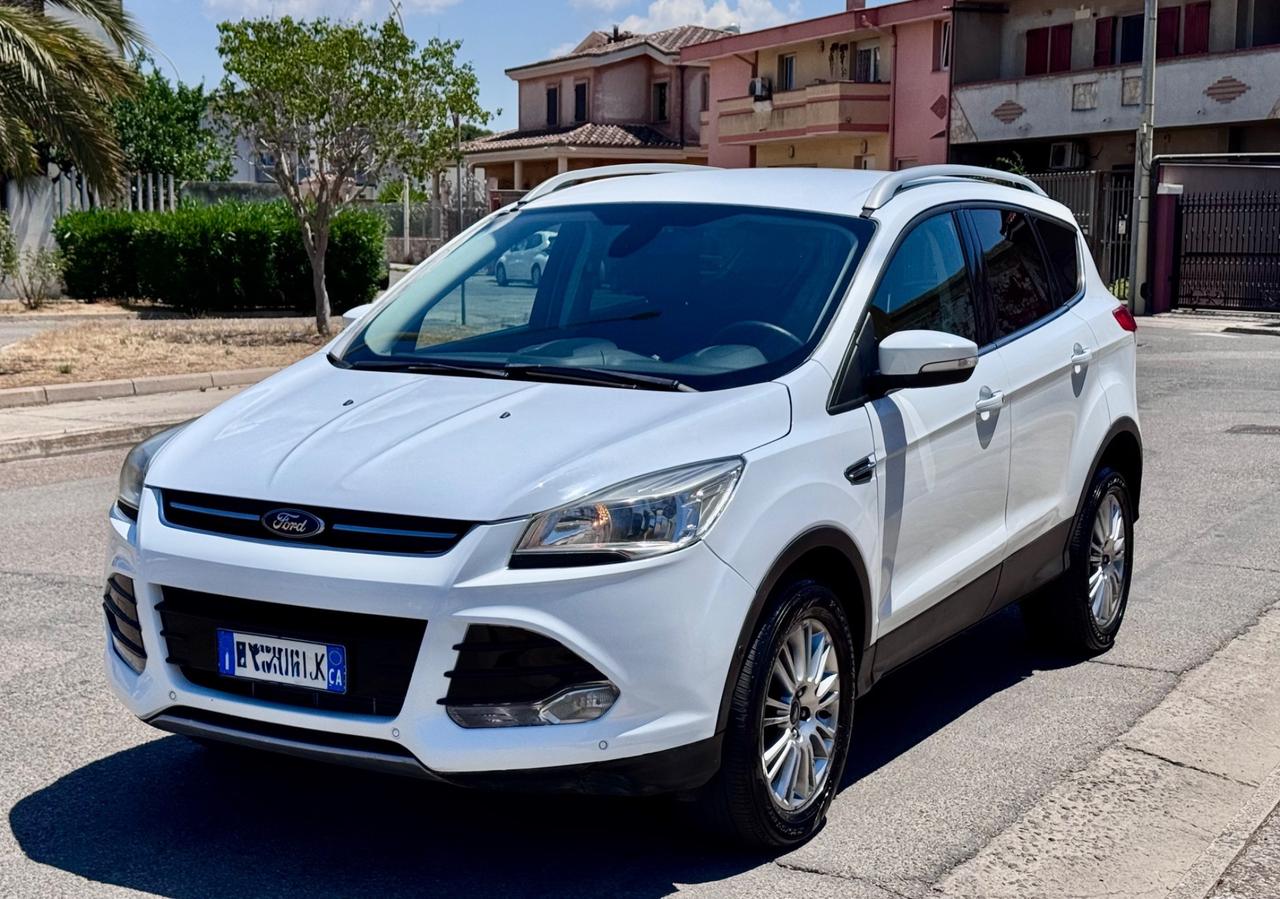 Ford Kuga 2.0 TDCI 140 CV 4WD Powershift Titanium Plus