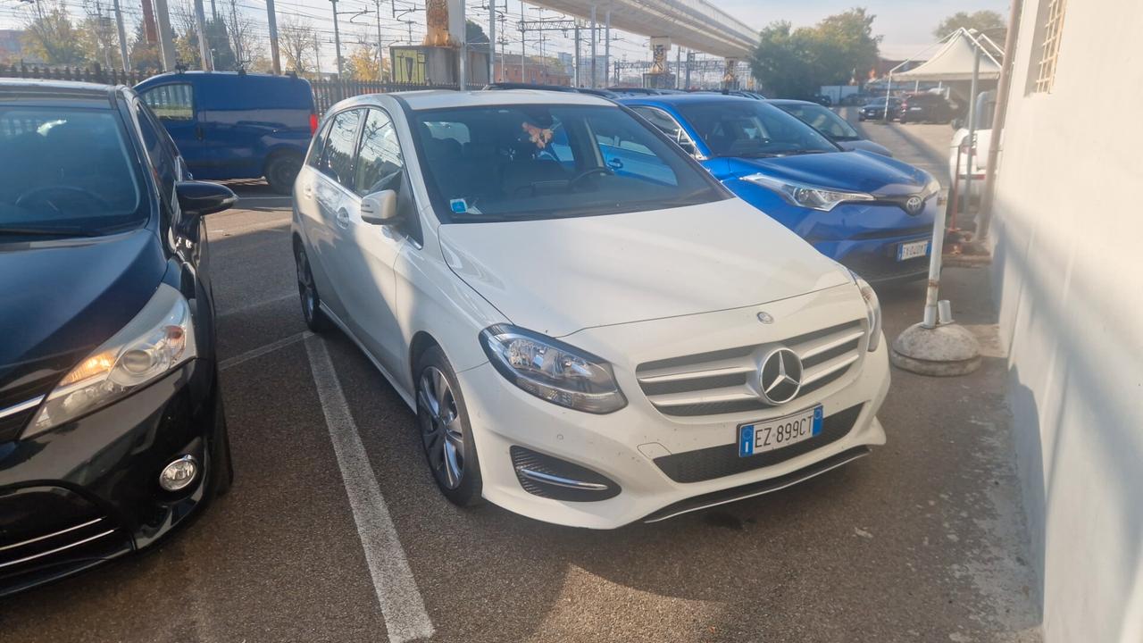 Mercedes-benz B 180 Premium perfetta e garantita 12 M