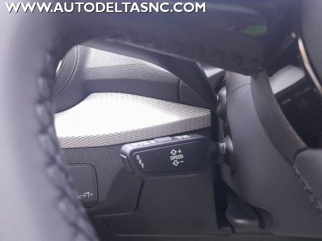 AUDI Q2 35 TDI quattro S tronic Business