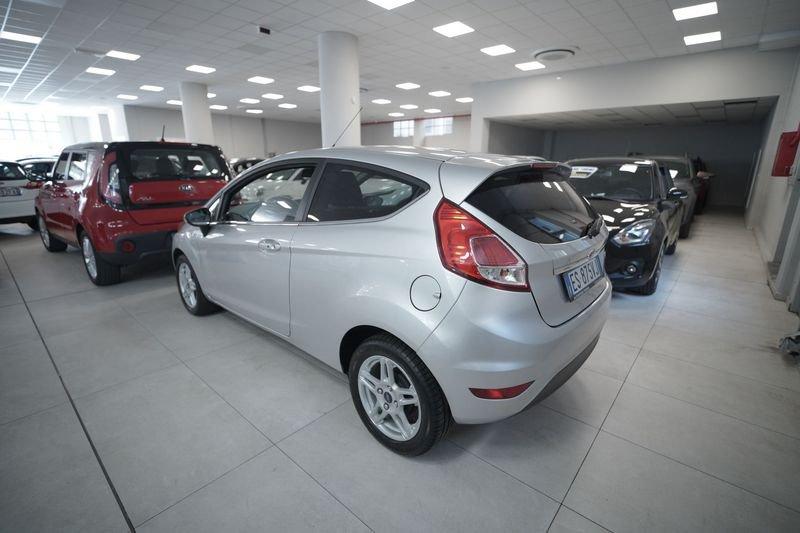 Ford Fiesta VI 2013 3p 1.4 Titanium Gpl 92cv