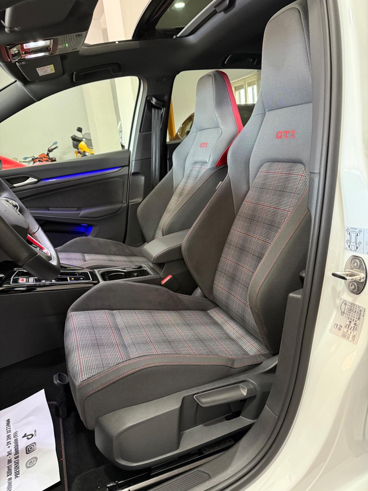 Volkswagen Golf GTI Golf 2.0 TSI GTI DSG