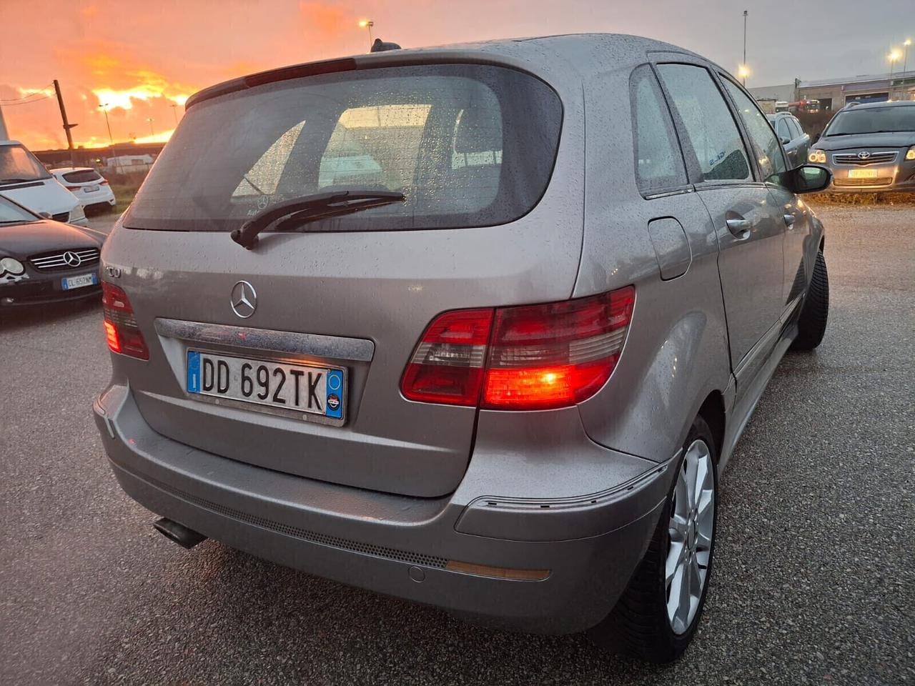 Mercedes-Benz B 180 CDI Avantgarde-GARANZIA 12 MESI-