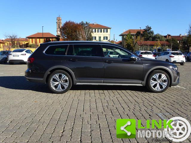 VOLKSWAGEN Passat Alltrack 2.0 BiTDI 4Motion DSG 240CV Garantita