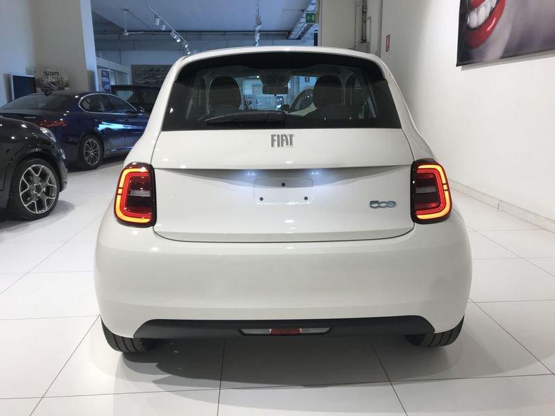 FIAT 500 Icon Berlina