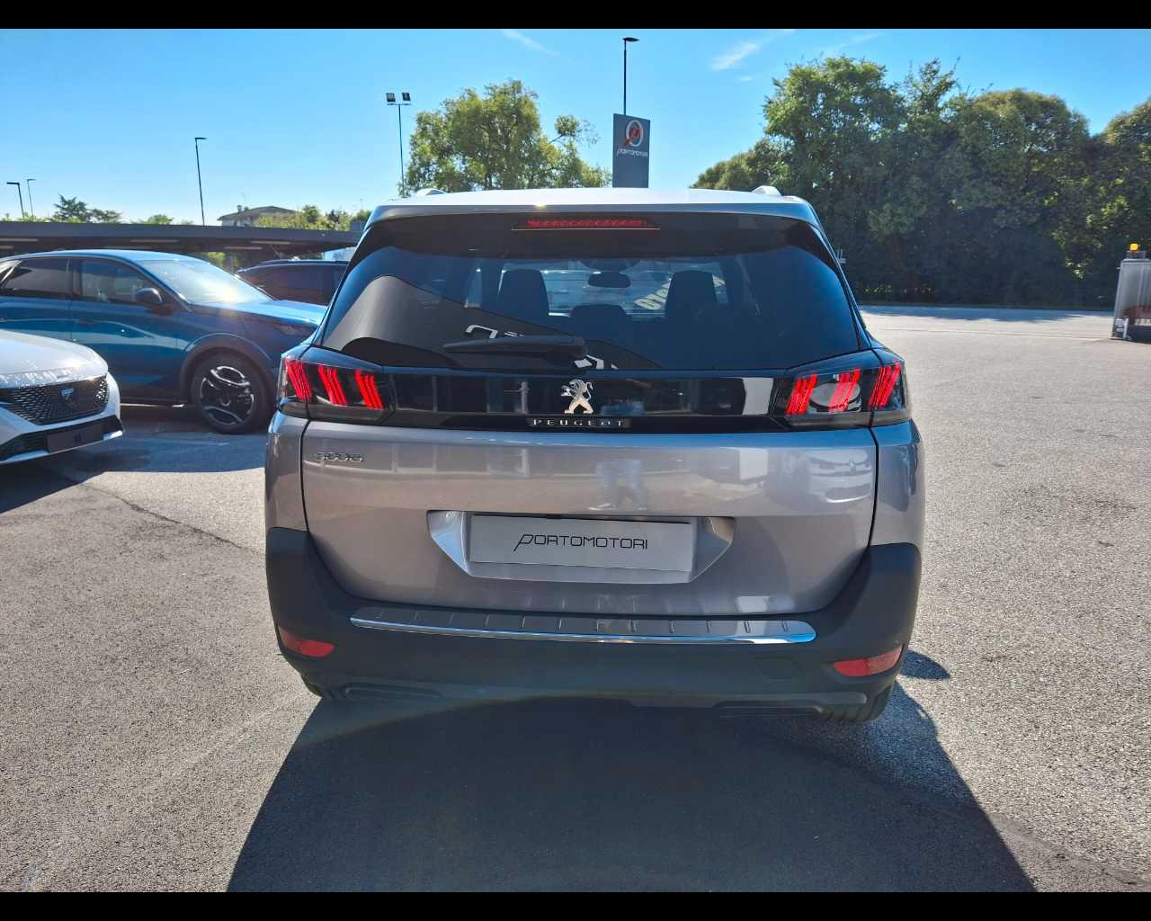 PEUGEOT 5008 BlueHDi 130 S&S EAT8 ALLURE PACK