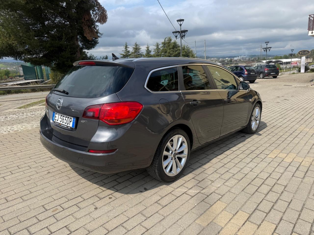 Opel Astra 1.7 CDTI 125CV Sports Tourer Cosmo