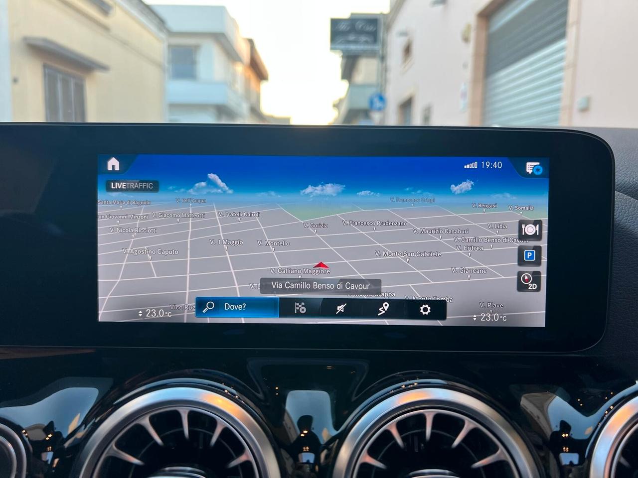 MERCEDES-BENZ GLA 200D PREMIUM 2.0 150CV TETTO NAVI CAM ANNO 2022