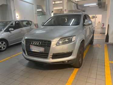 Audi Q7 3.0 V6 TDI 233CV quattro tiptronic Gancio Traino Bose