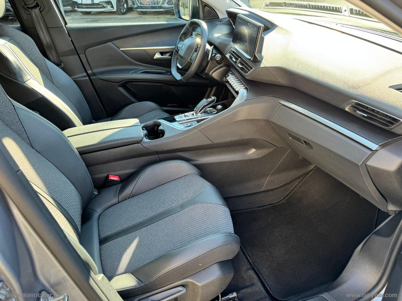 PEUGEOT 3008 BlueHDi 130 S&S EAT8 Allure