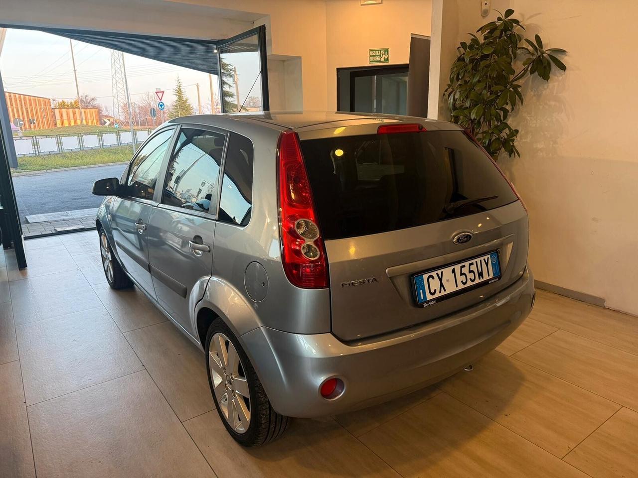 Ford Fiesta 1.4 automatica