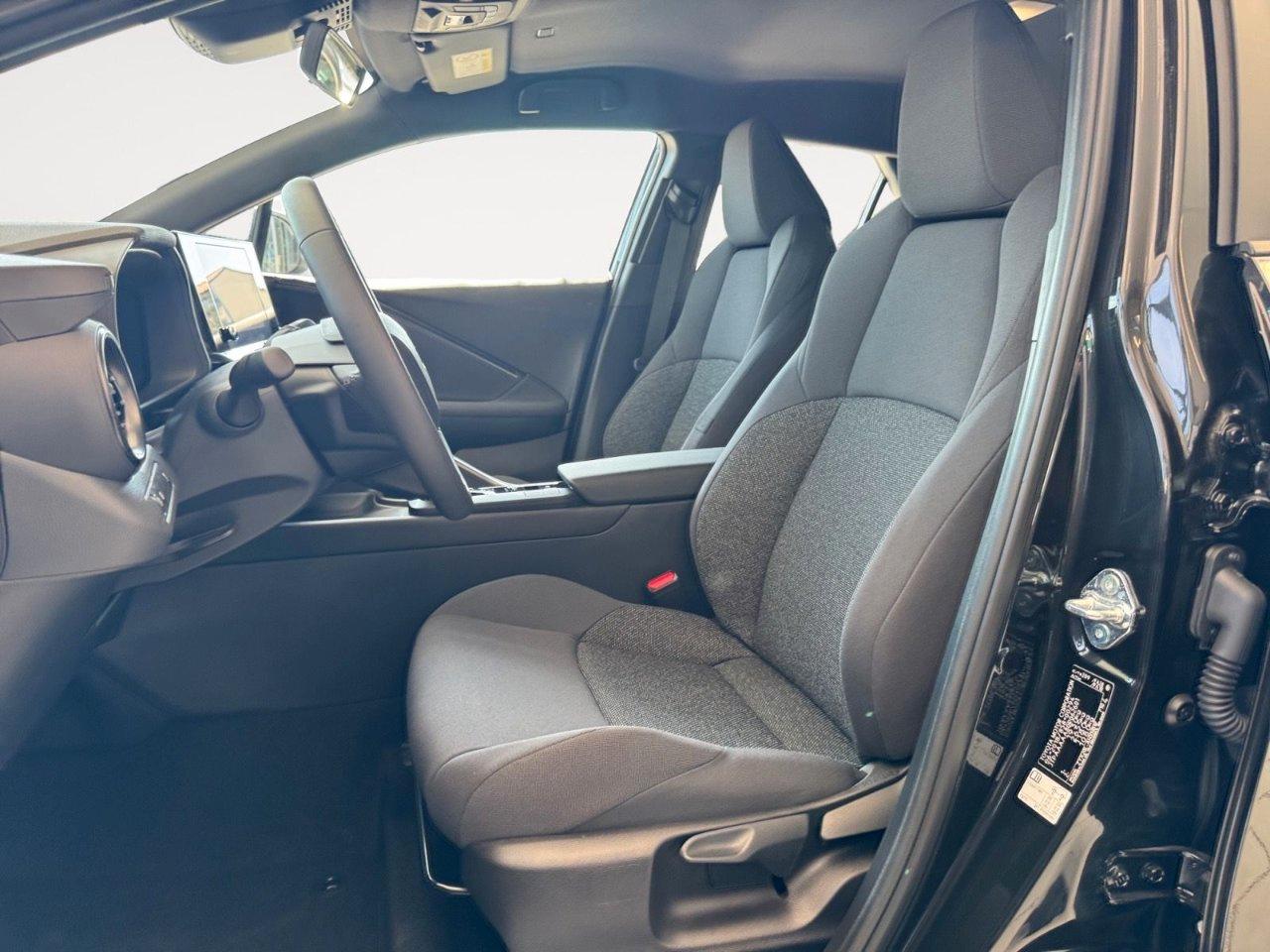 Toyota C-HR 1.8 hev Active fwd e-cvt