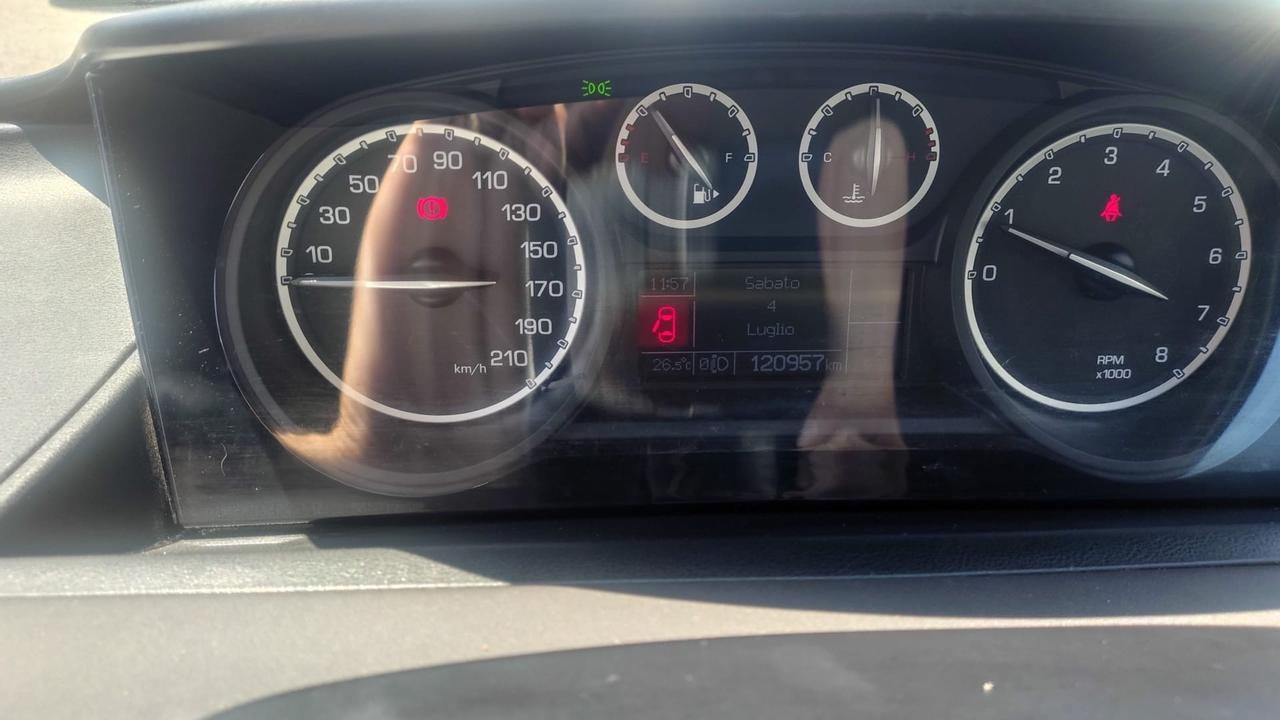 Lancia Ypsilon 1.2 69 CV 5 porte GPL Ecochic Silver