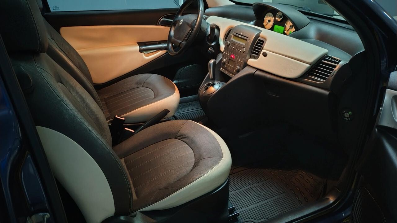 Lancia Ypsilon 1.4 95 CV Automatica