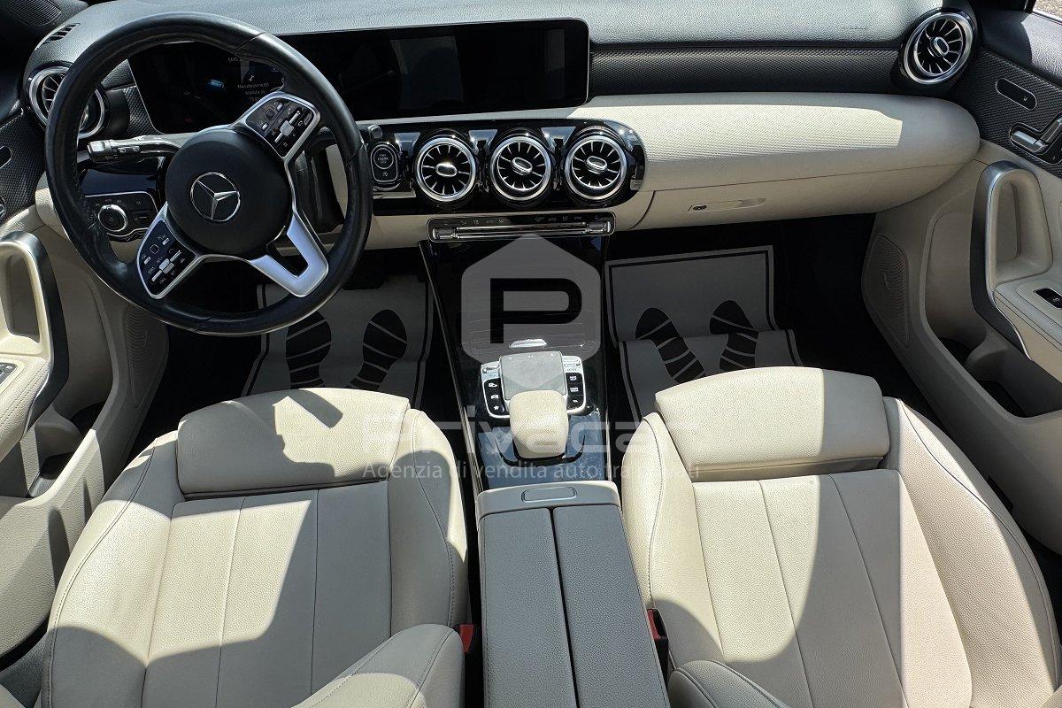 MERCEDES A 180 d Automatic Premium