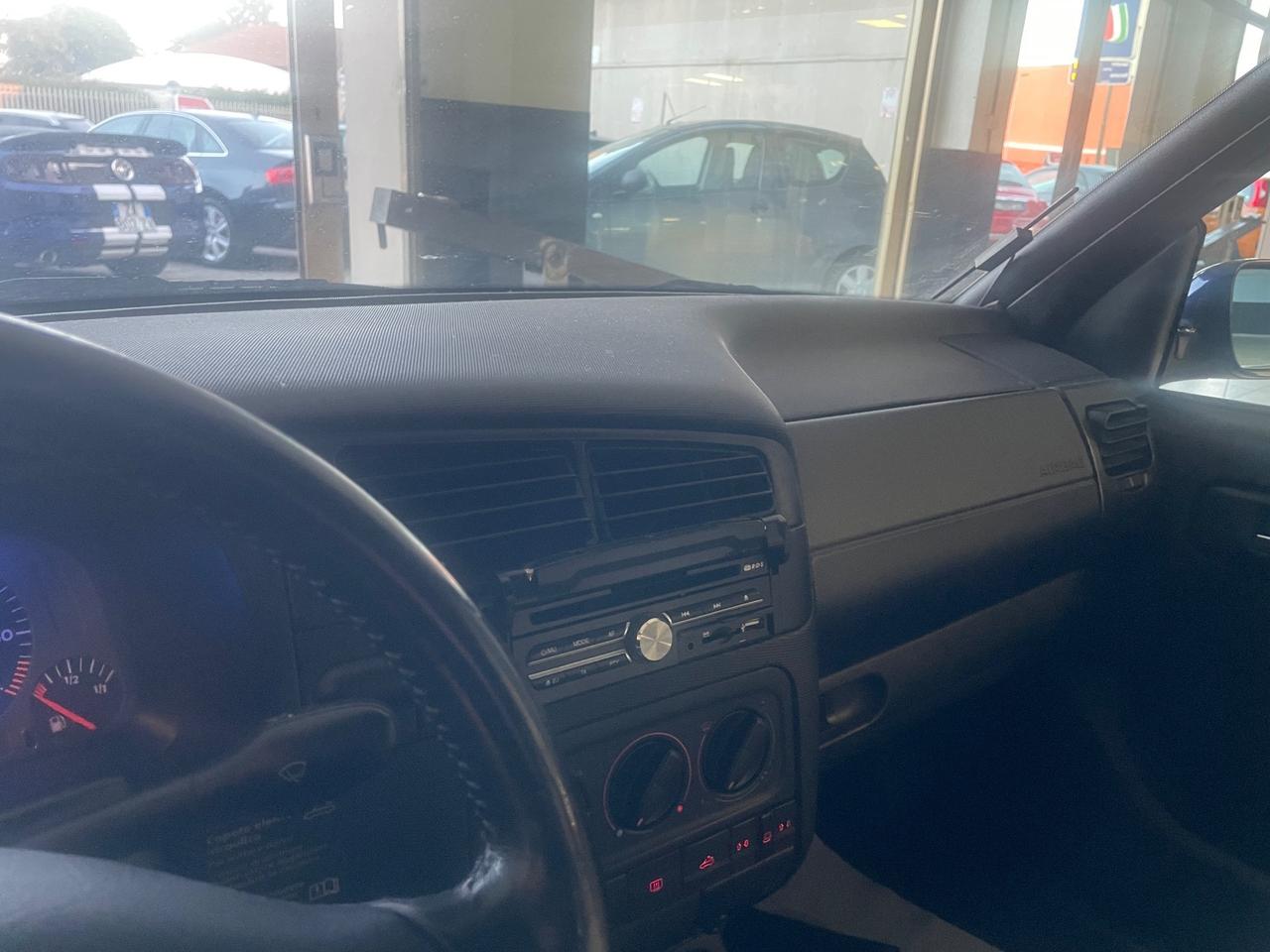 Volkswagen Golf Cabriolet 1.6 cat Highline