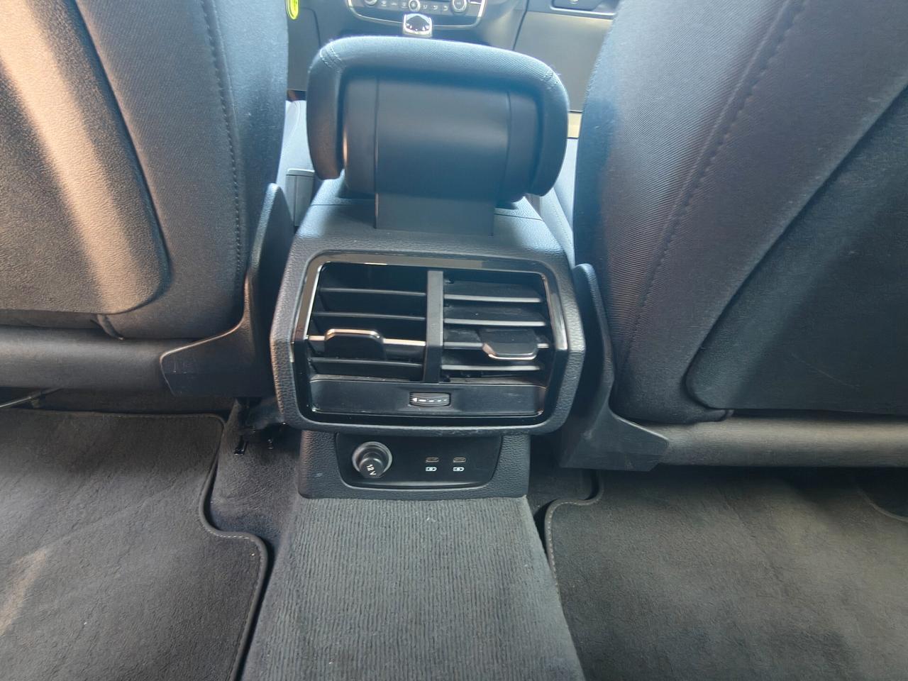 Audi Q3 35 TDI S tronic Business