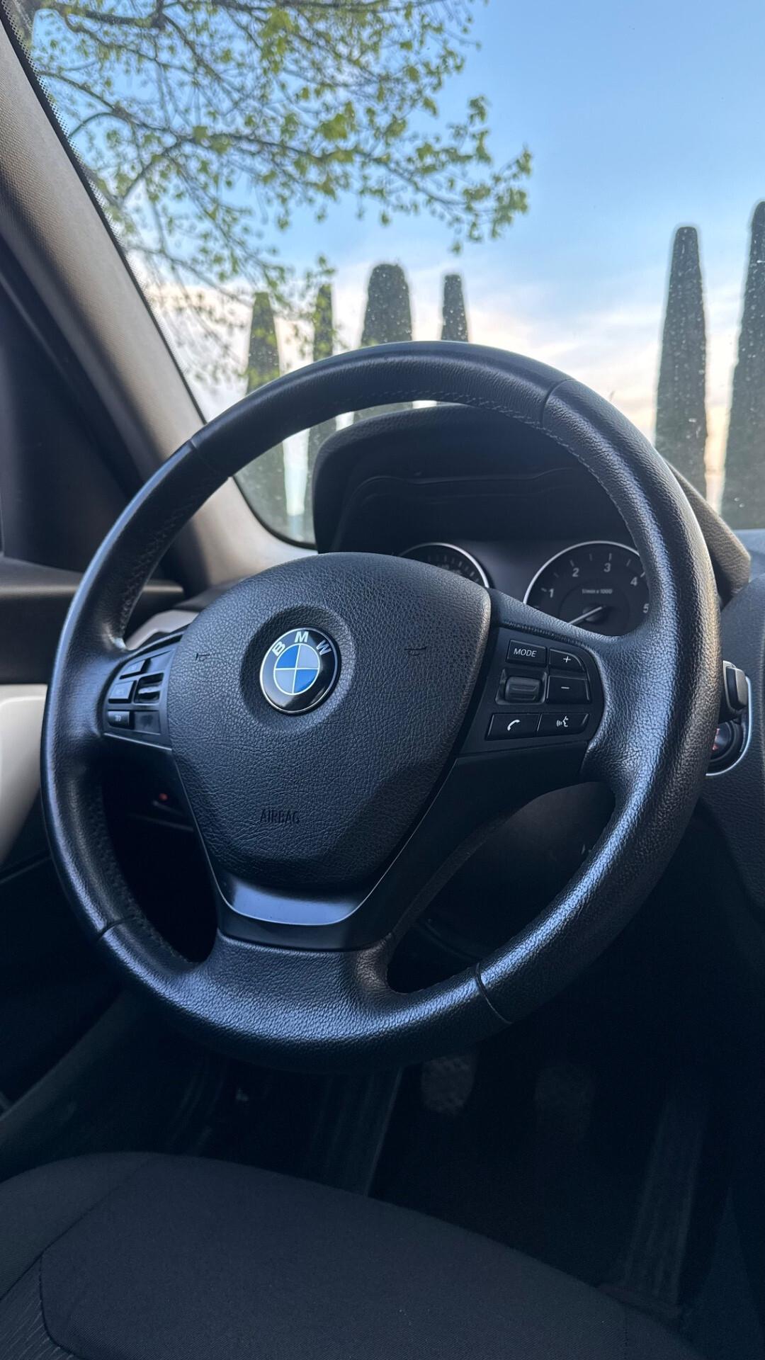 BMW Serie 1 118d Unique – 2014