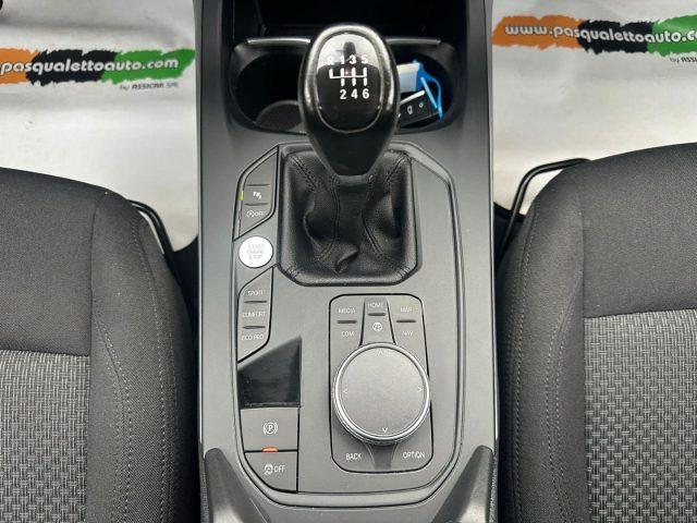 BMW 118 i 5p. Business Advantage
