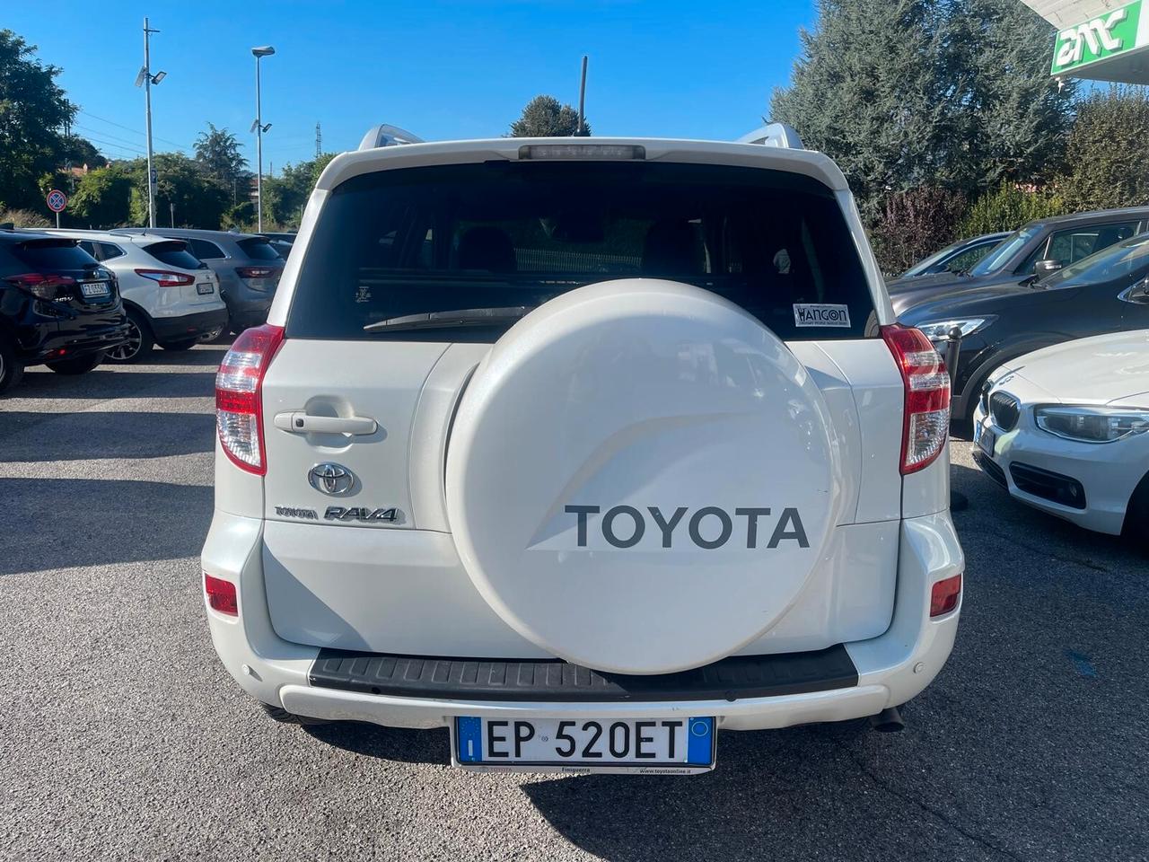 Toyota RAV 4 RAV4 2.2 D-4D 150 CV Lounge