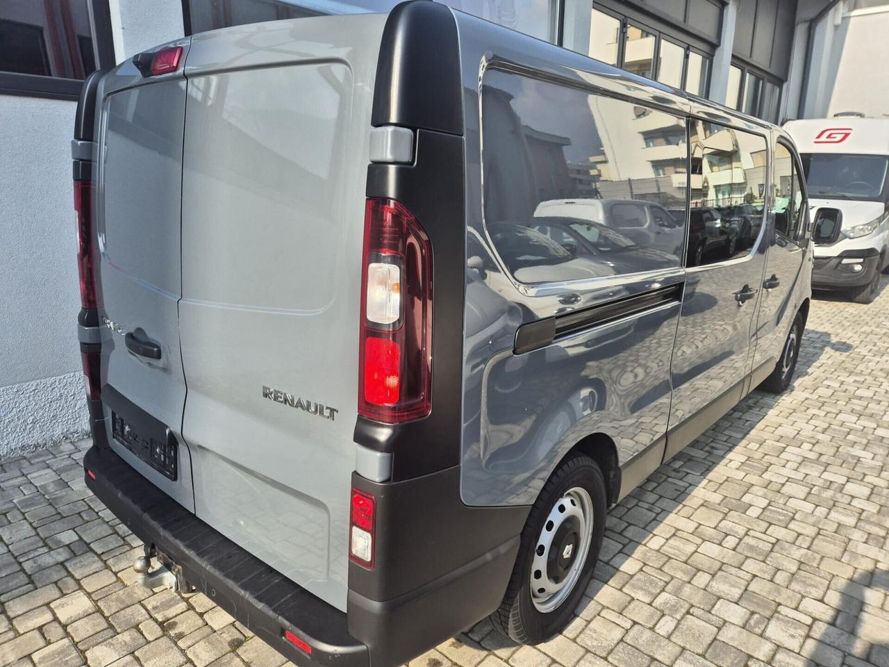 Renault Trafic ENERGY dCi 145 CV EDC L2H1 3.0t 6 P