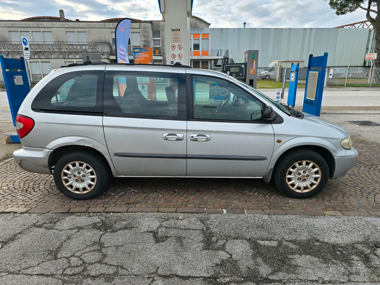 Chrysler Voyager 2.5 CRD cat SE con 342.000km